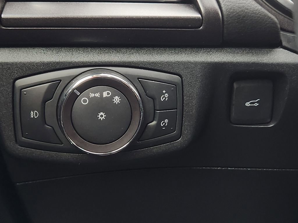 Used 2019 Ford Fusion Energi Titanium image 28