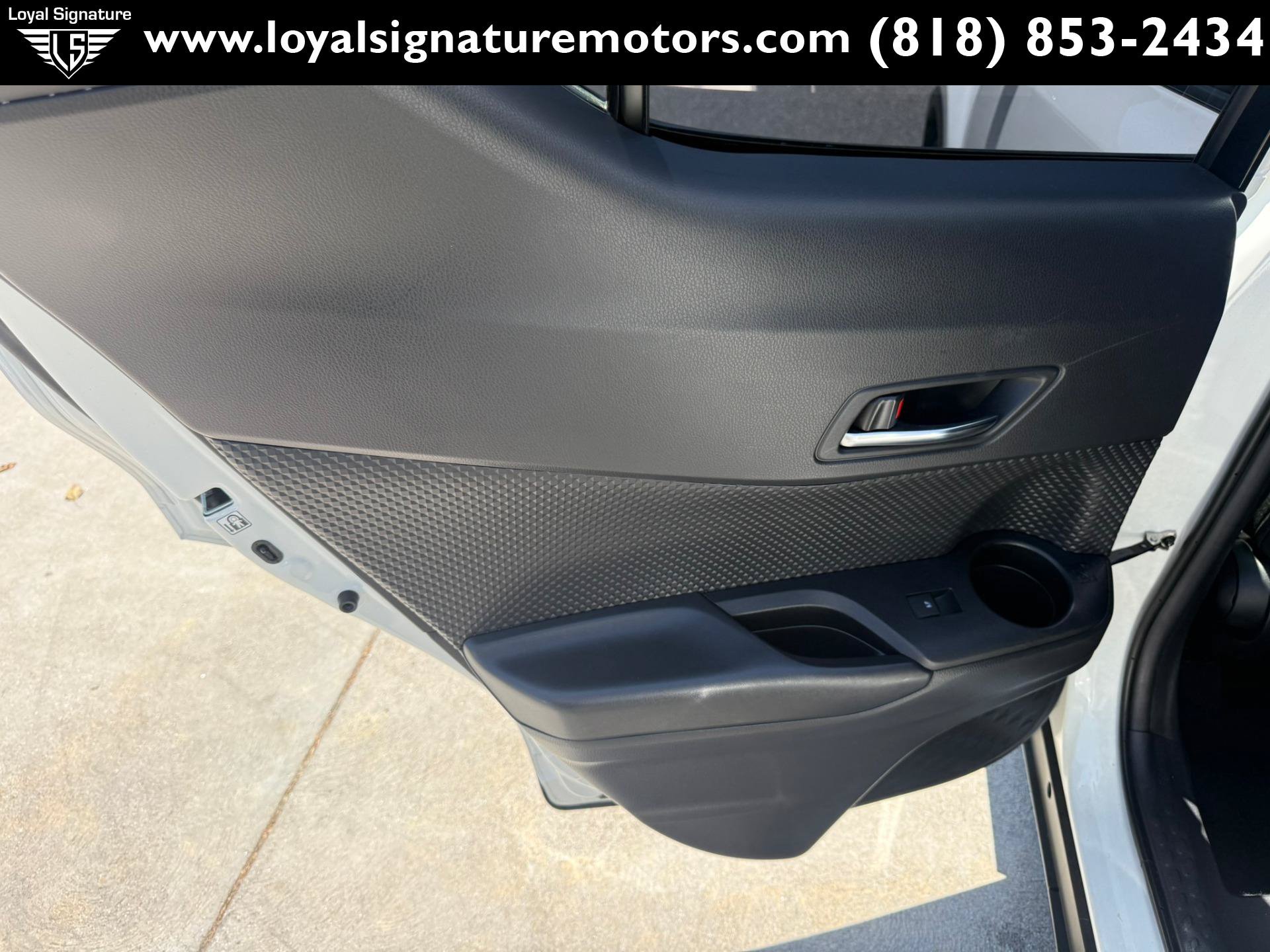 Used 2019 Toyota C-HR LE FWD image 13