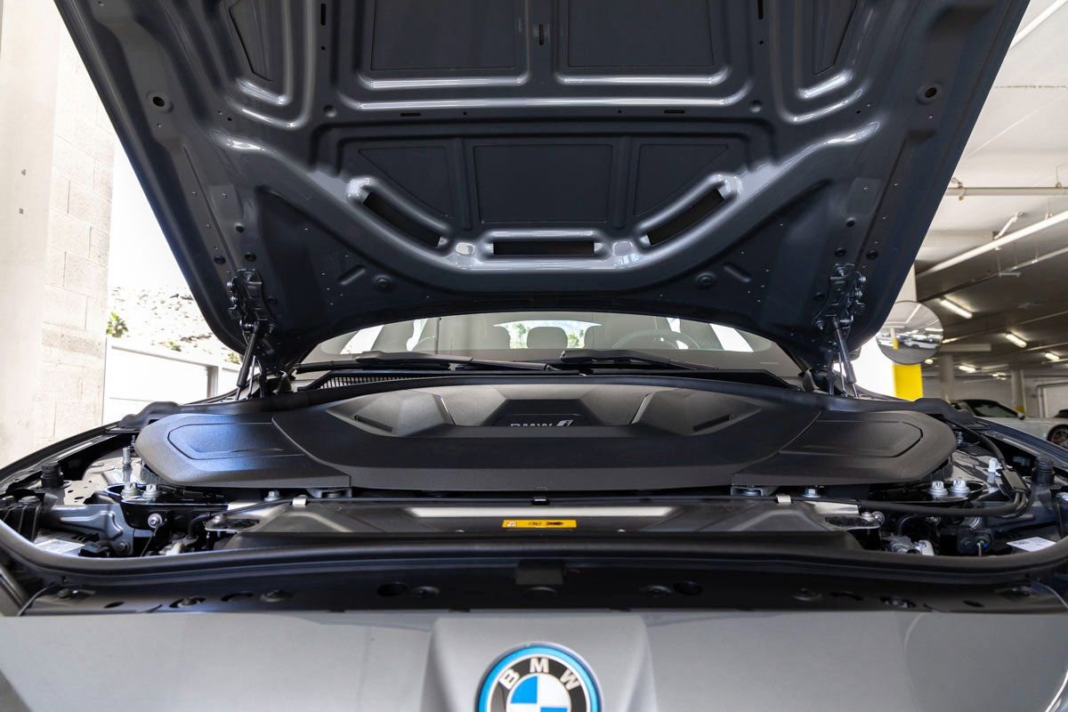 Certified 2025 BMW i4 eDrive40 image 31