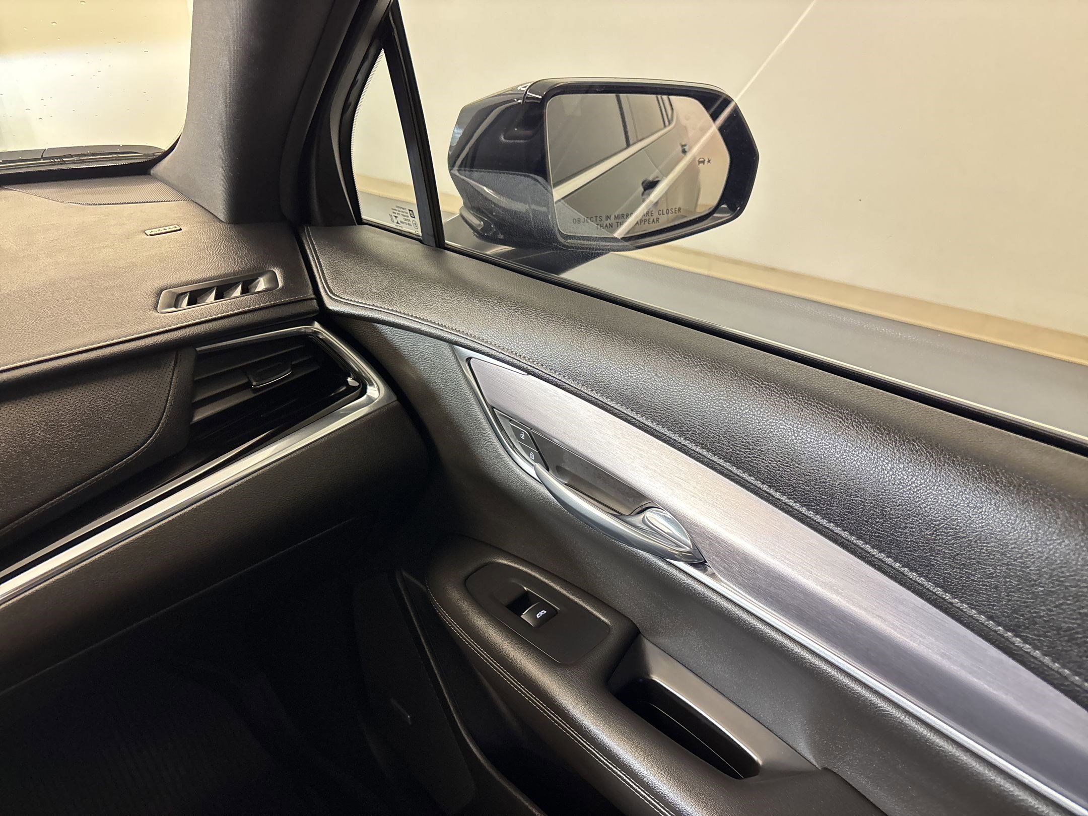 Used 2022 Cadillac XT6 Luxury w/ LPO, Floor Liner Package AWD/4WD image 27