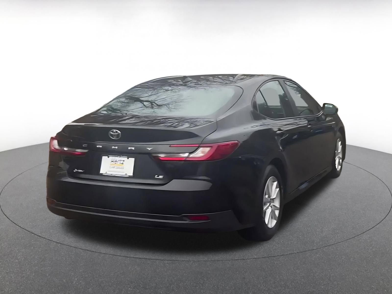 Used 2025 Toyota Camry LE FWD image 14