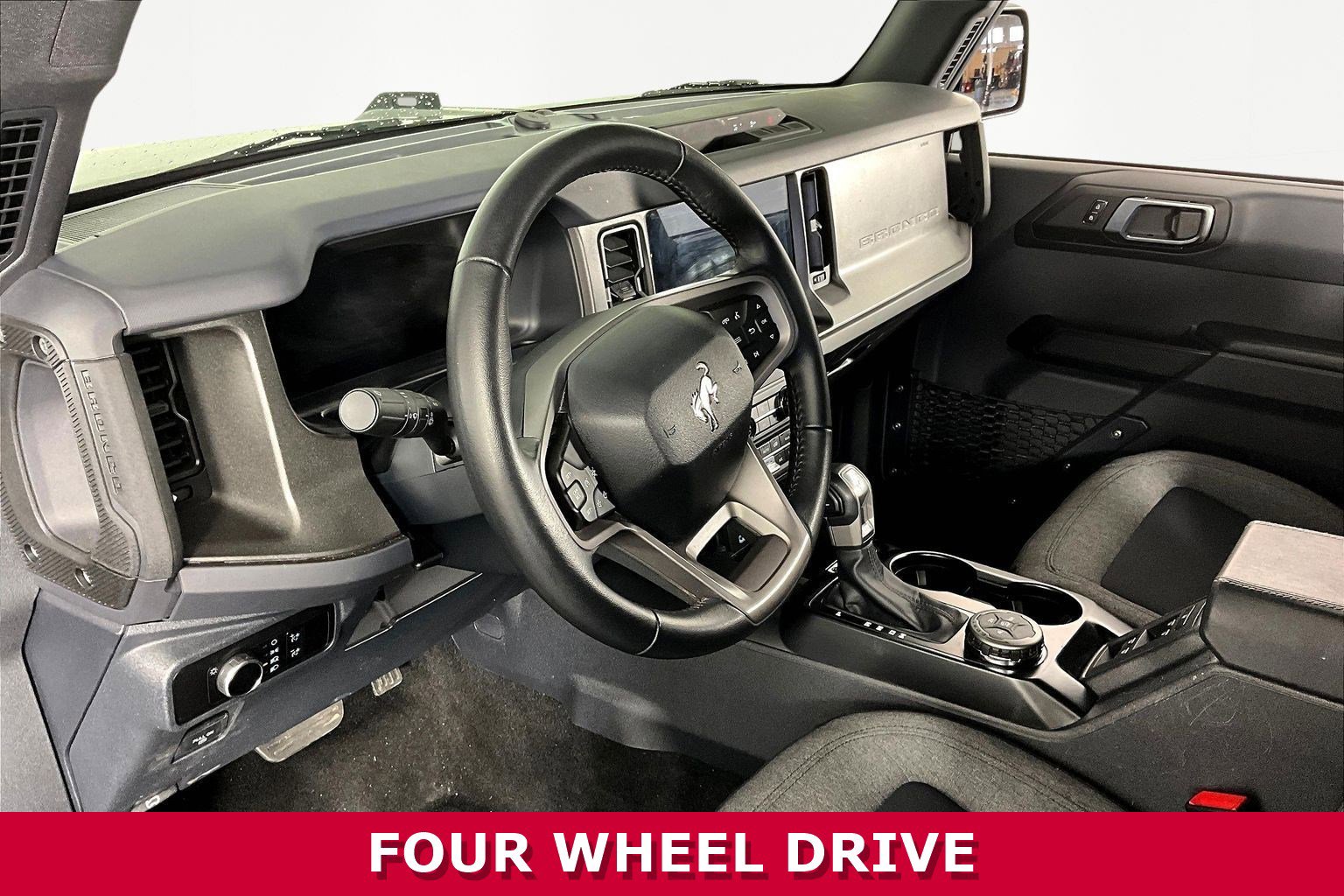 Used 2025 Ford Bronco Big Bend AWD/4WD image 16