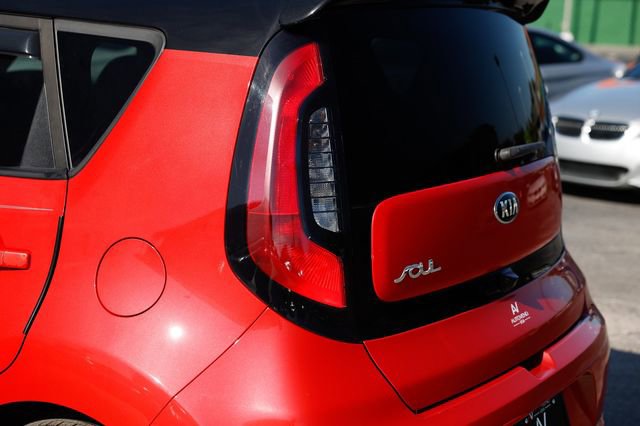 Used 2019 Kia Soul + image 34