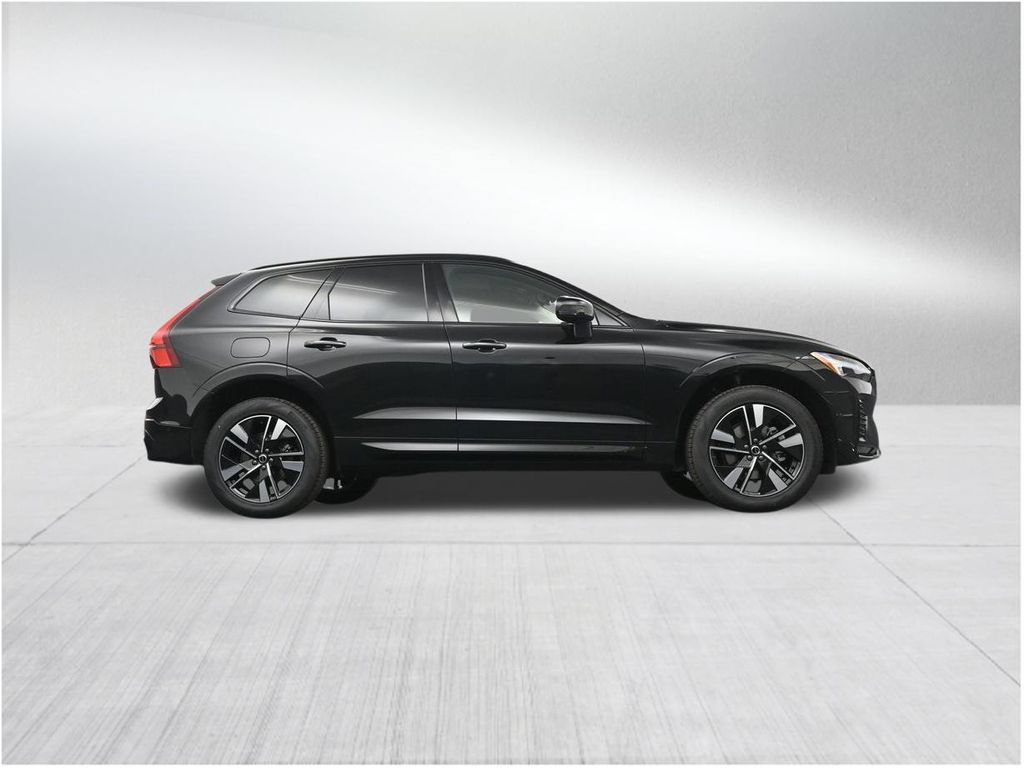 New 2026 Volvo XC60 B5 Plus AWD/4WD image 26