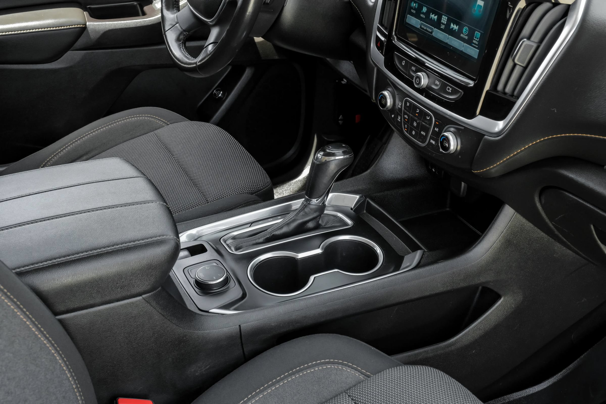 Used 2019 Chevrolet Traverse LT w/ LPO, Floor Liner Package AWD/4WD image 25