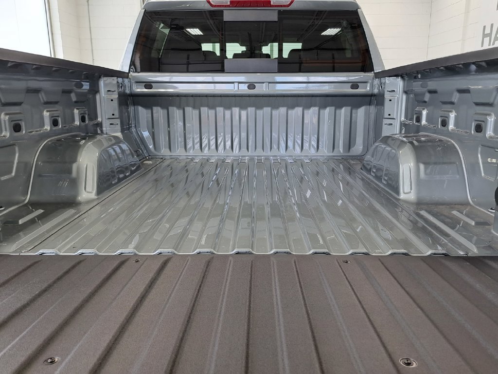 New 2026 Chevrolet Silverado 1500 LT w/ Z71 Off-Road Package AWD/4WD image 14