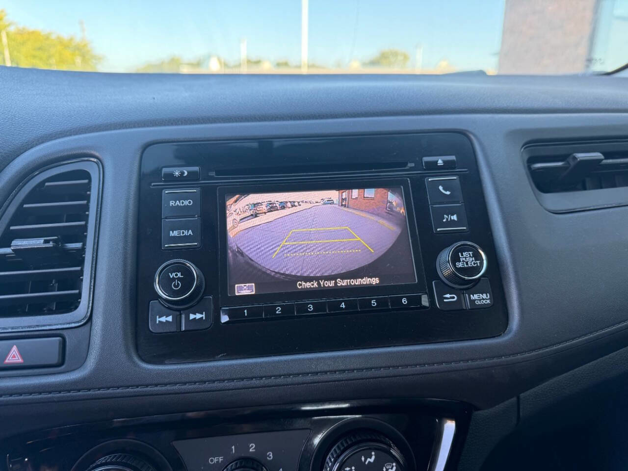 Used 2020 Honda HR-V LX image 14