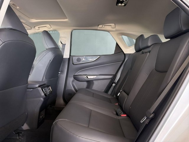 Certified 2025 Lexus NX 250 FWD w/ Towing Package (2000 Lbs) image 11