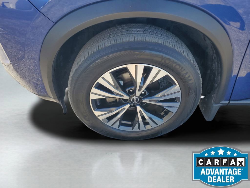 Used 2022 Nissan Rogue SV image 11