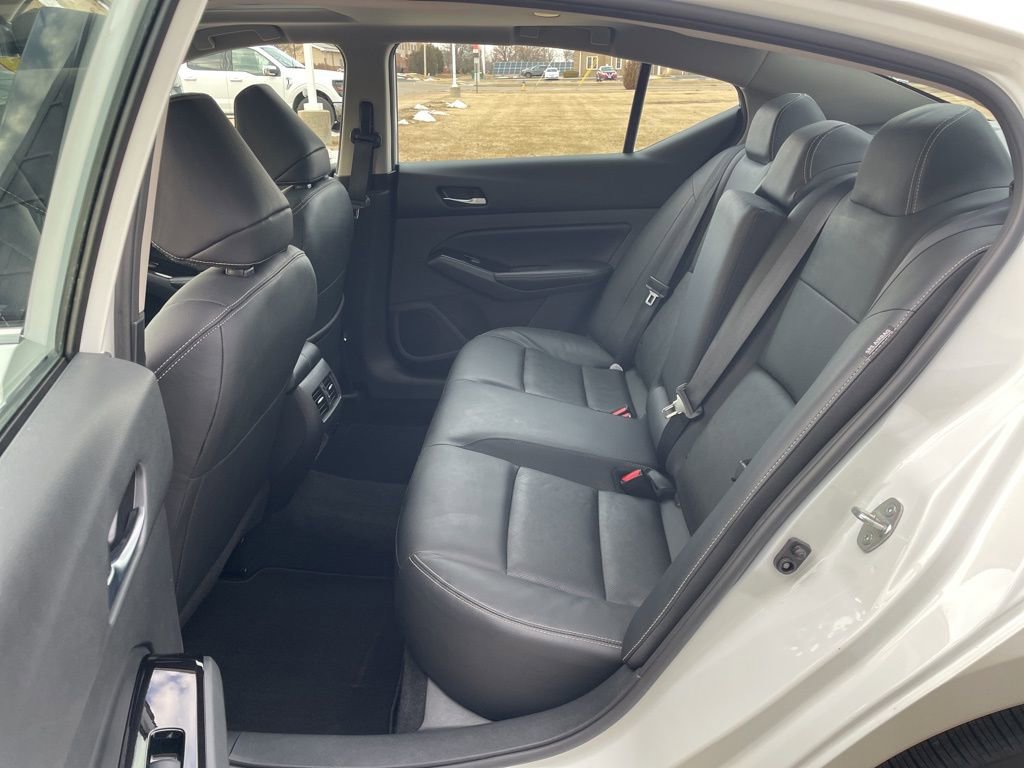 Used 2024 Nissan Altima 2.5 SL image 11
