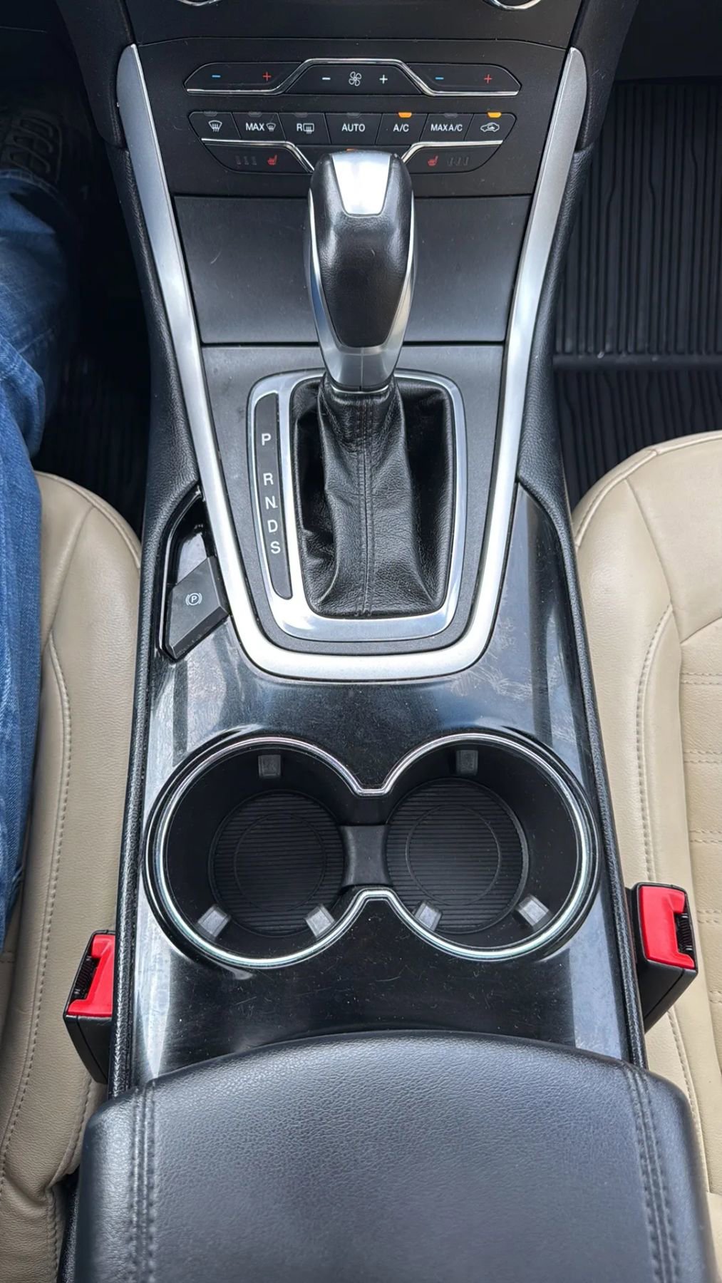 Used 2018 Ford Edge SEL w/ Equipment Group 201A image 20