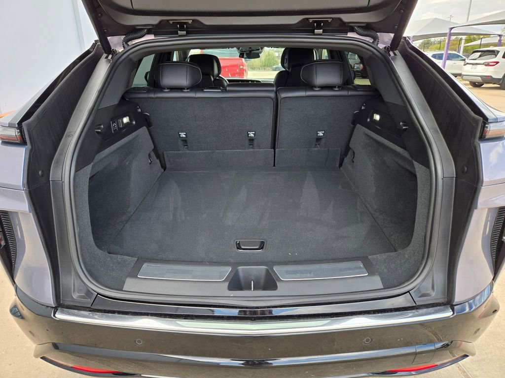 Certified 2024 Cadillac Lyriq Luxury image 32