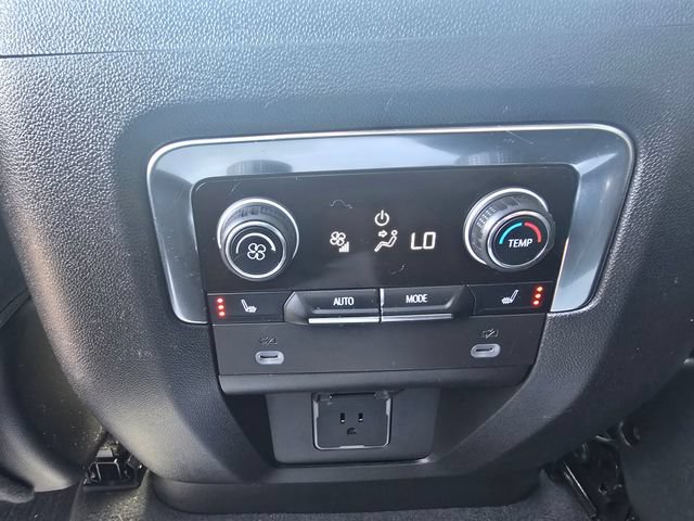 Used 2023 Chevrolet Tahoe High Country AWD/4WD image 14