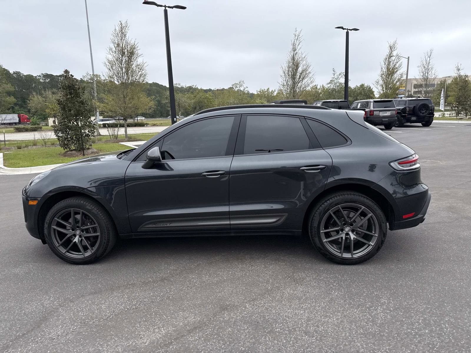 Used 2024 Porsche Macan image 6