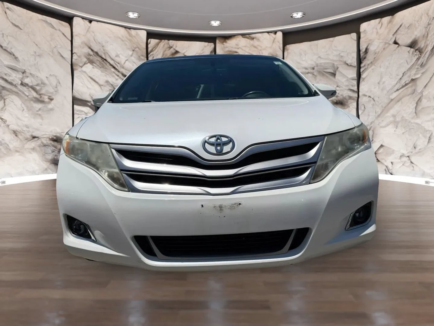 Used 2014 Toyota Venza XLE w/ XLE Premium Package FWD image 2