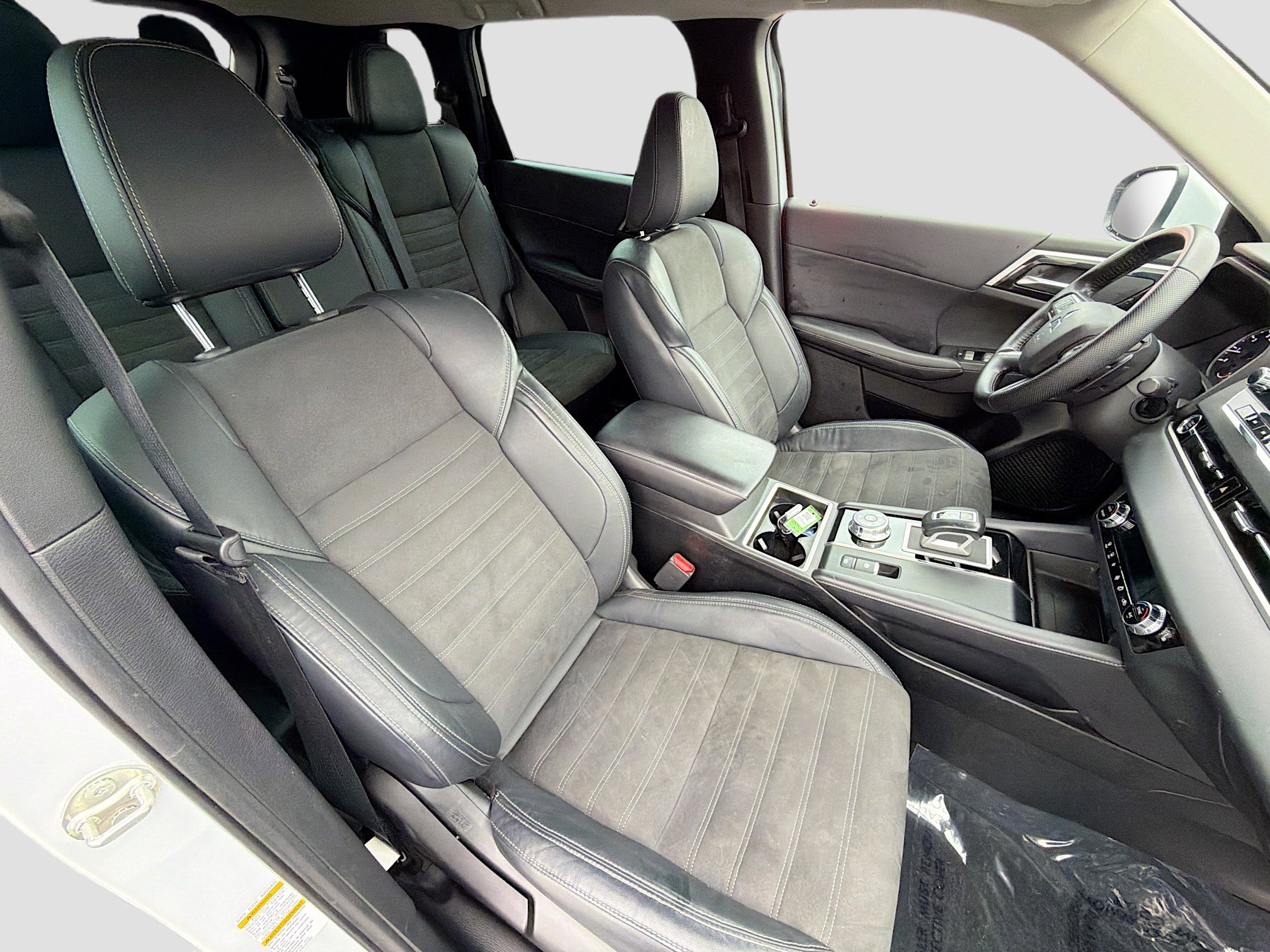 Used 2022 Mitsubishi Outlander SE AWD/4WD image 14