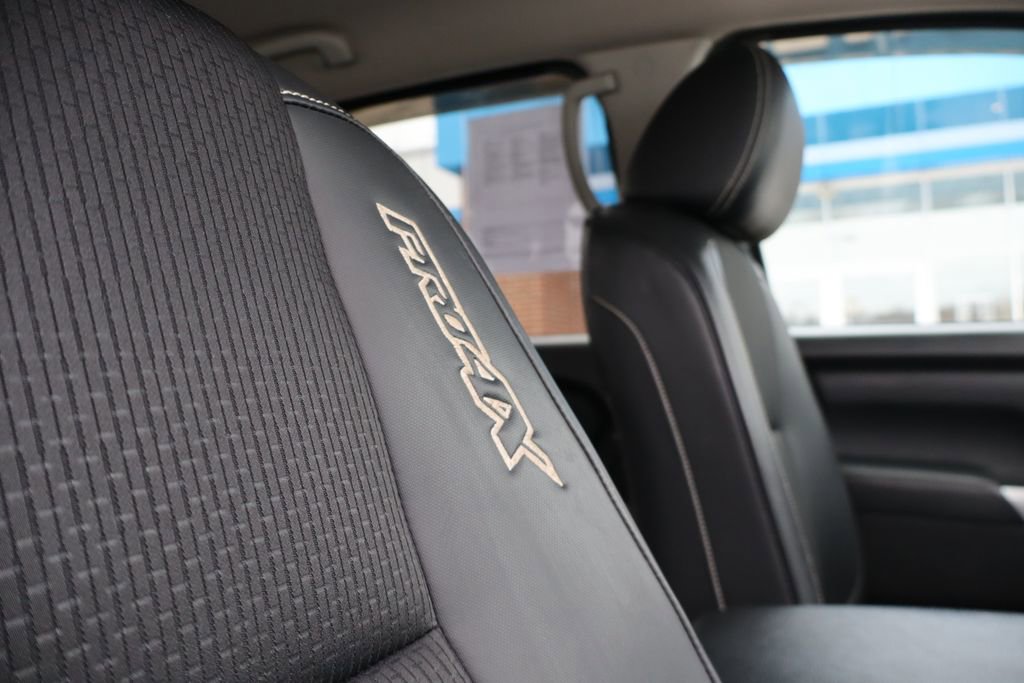 Used 2018 Nissan Titan PRO-4X image 46