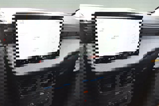 New 2026 Ford Maverick XLT w/ XLT Luxury Package image 9