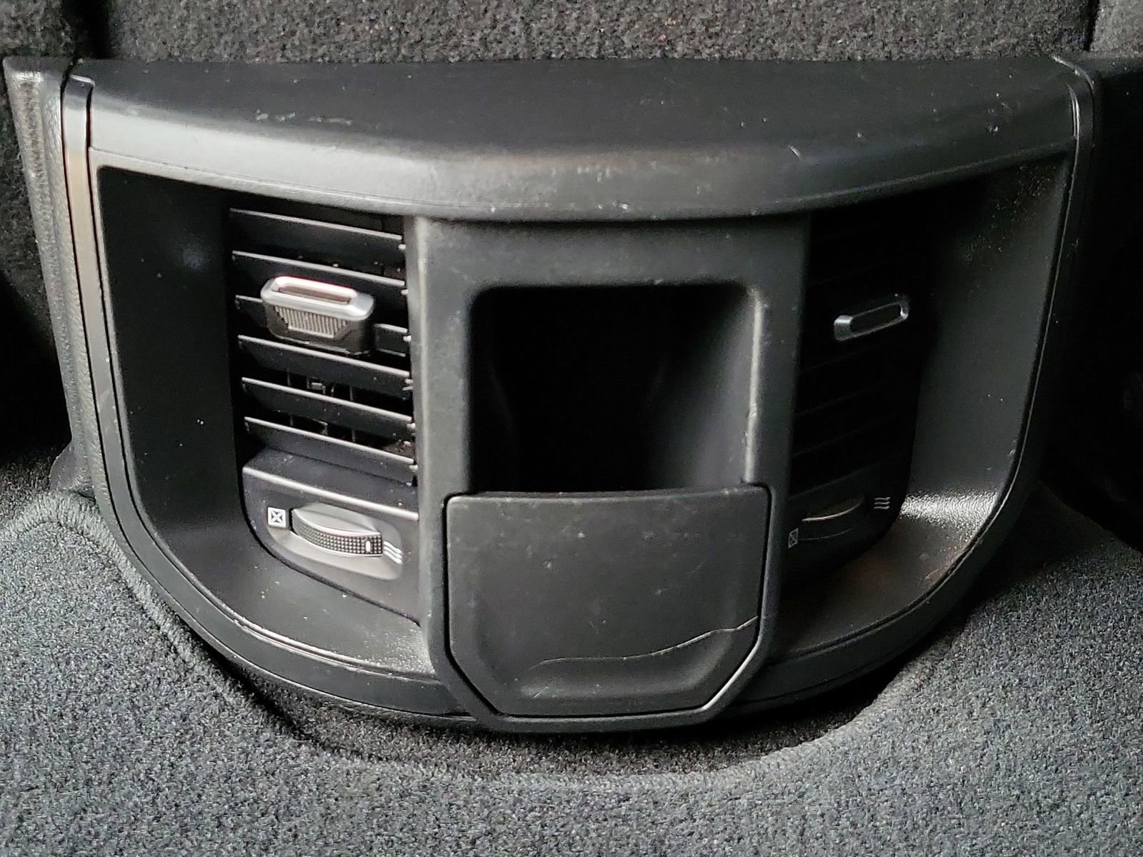 Used 2024 RAM 2500 Tradesman w/ Chrome Appearance Group image 20