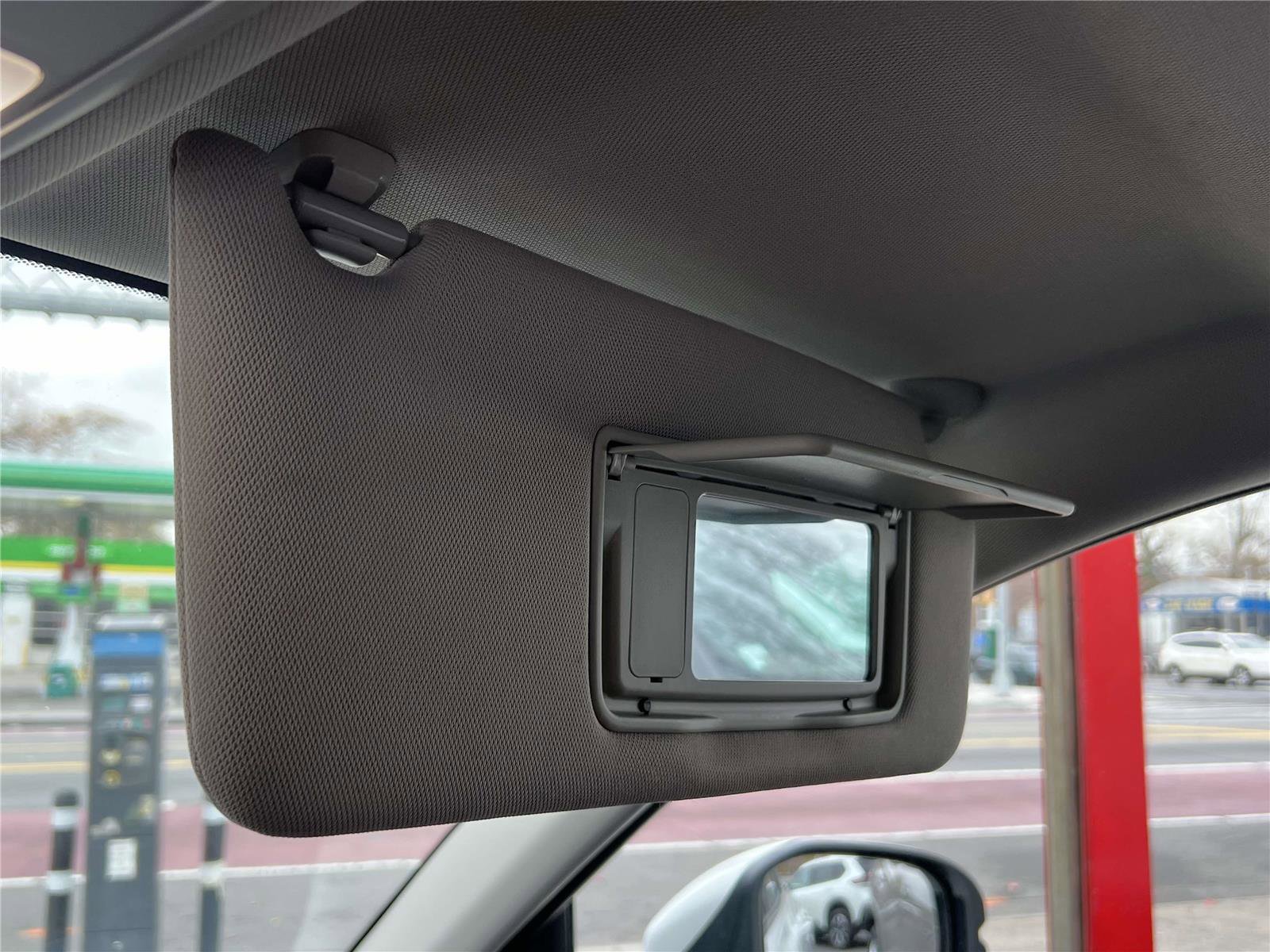 Used 2023 Honda HR-V LX image 39