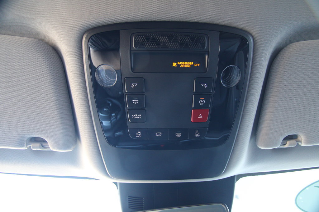 Used 2026 Kia Carnival EX FWD image 37