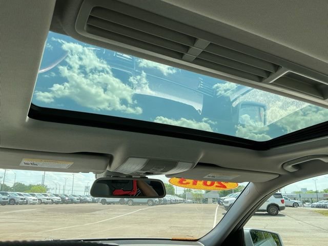 Used 2013 Mercedes-Benz E 350 4MATIC Sedan image 16