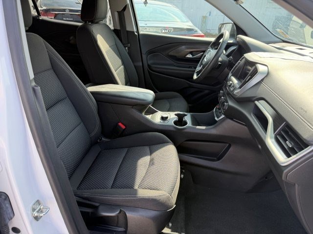 Used 2022 GMC Terrain SLE w/ Driver Convenience Package AWD/4WD image 11