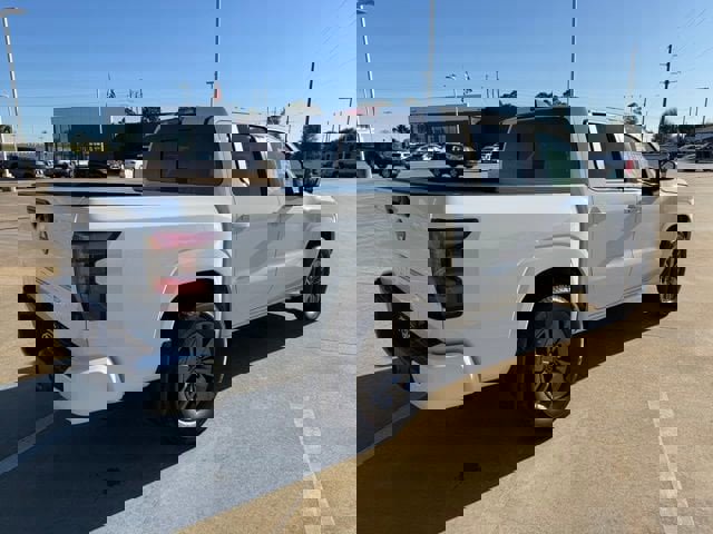 New 2026 Nissan Frontier SV image 5