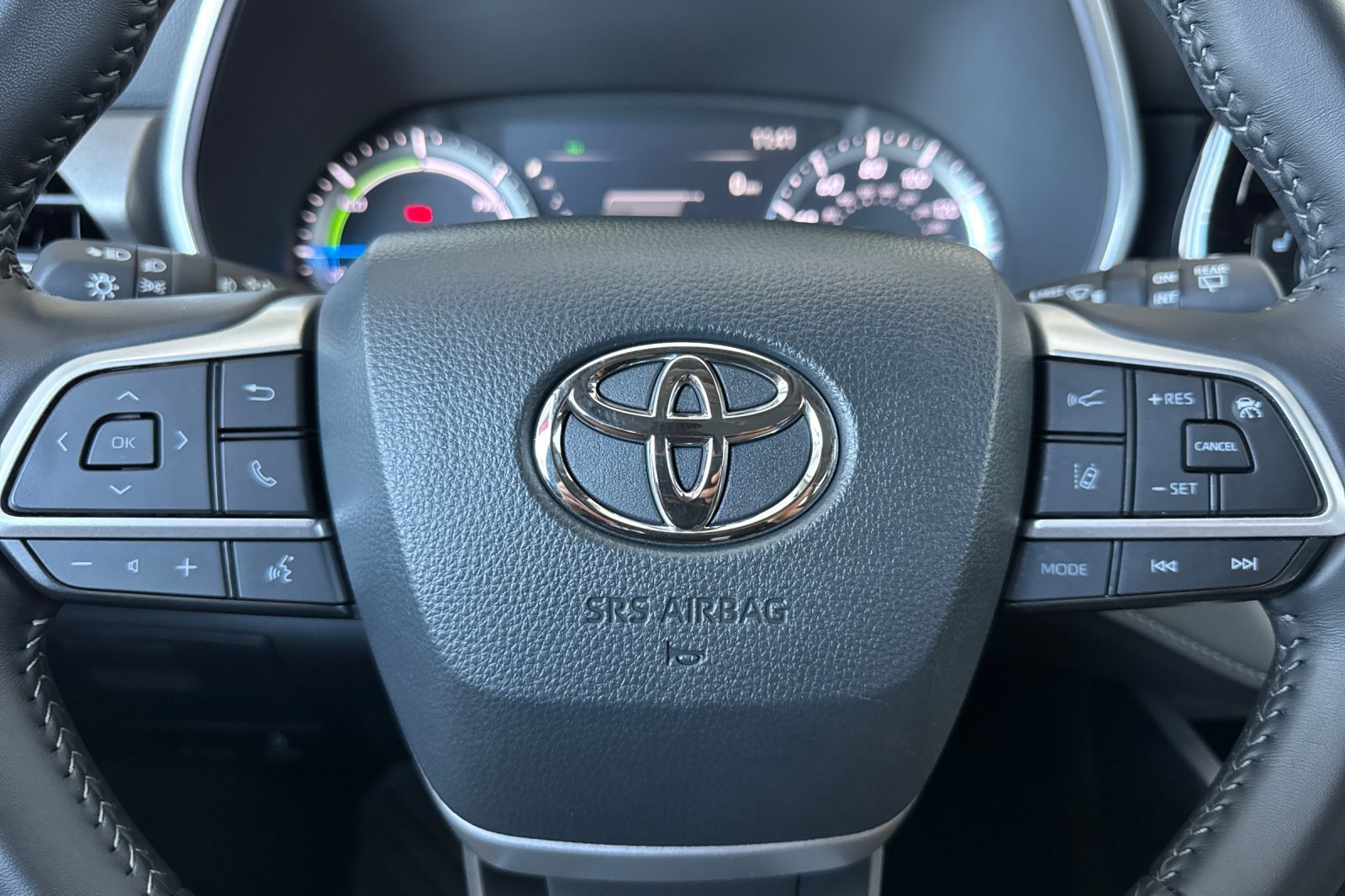 Used 2026 Toyota Highlander XLE AWD/4WD image 29