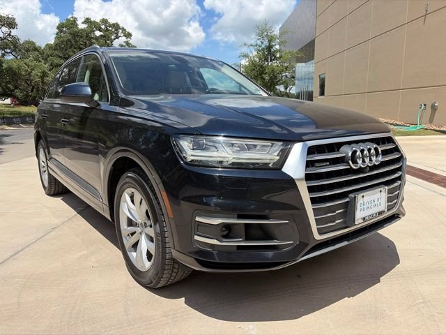 Used 2017 Audi Q7 3.0T Premium Plus w/ Premium Plus Package AWD/4WD image 6