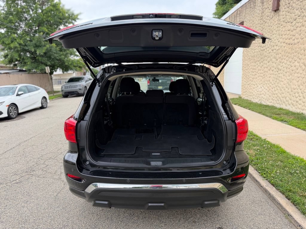 Used 2019 Nissan Pathfinder S AWD/4WD image 10