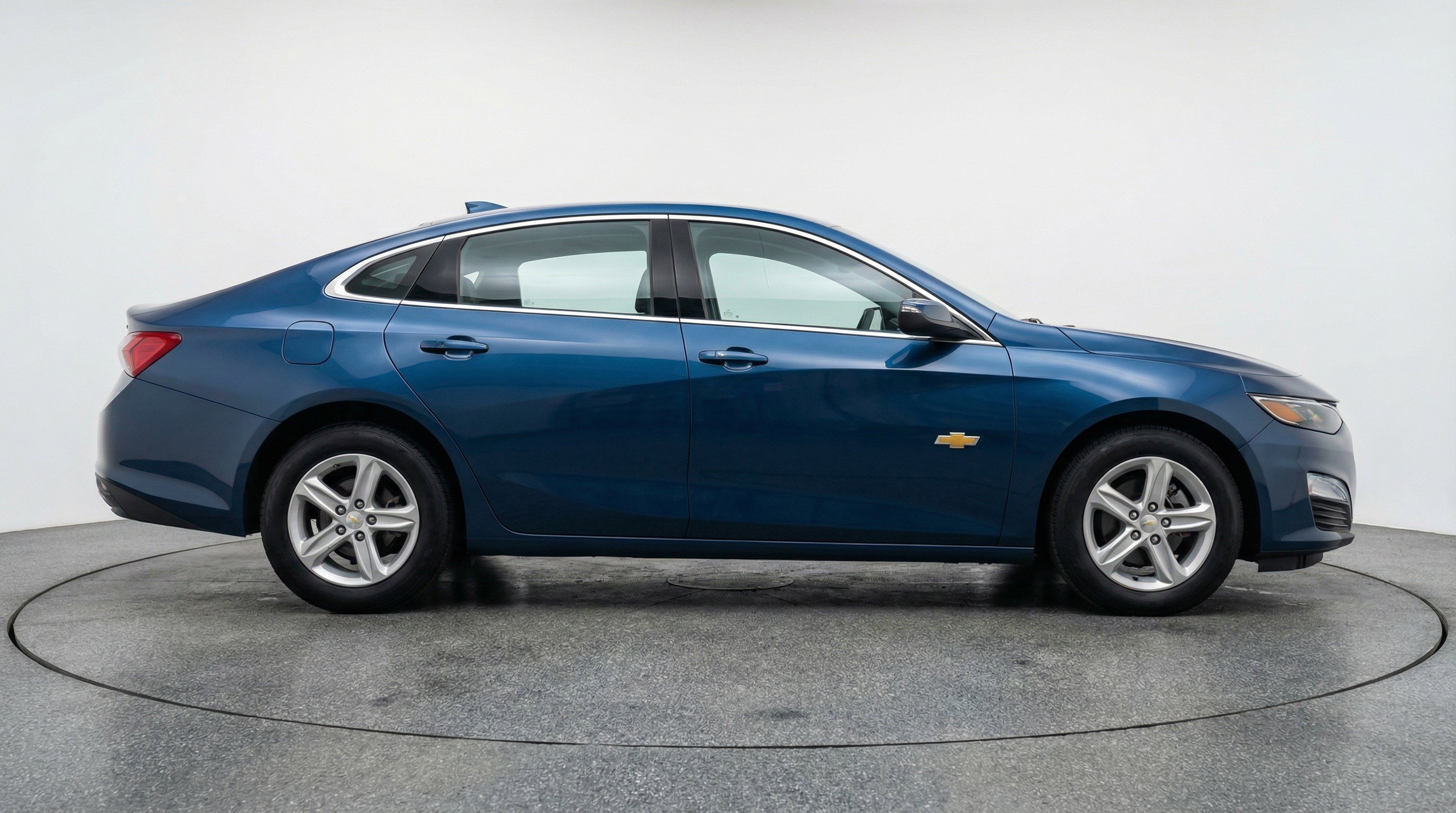 Used 2024 Chevrolet Malibu LT image 11