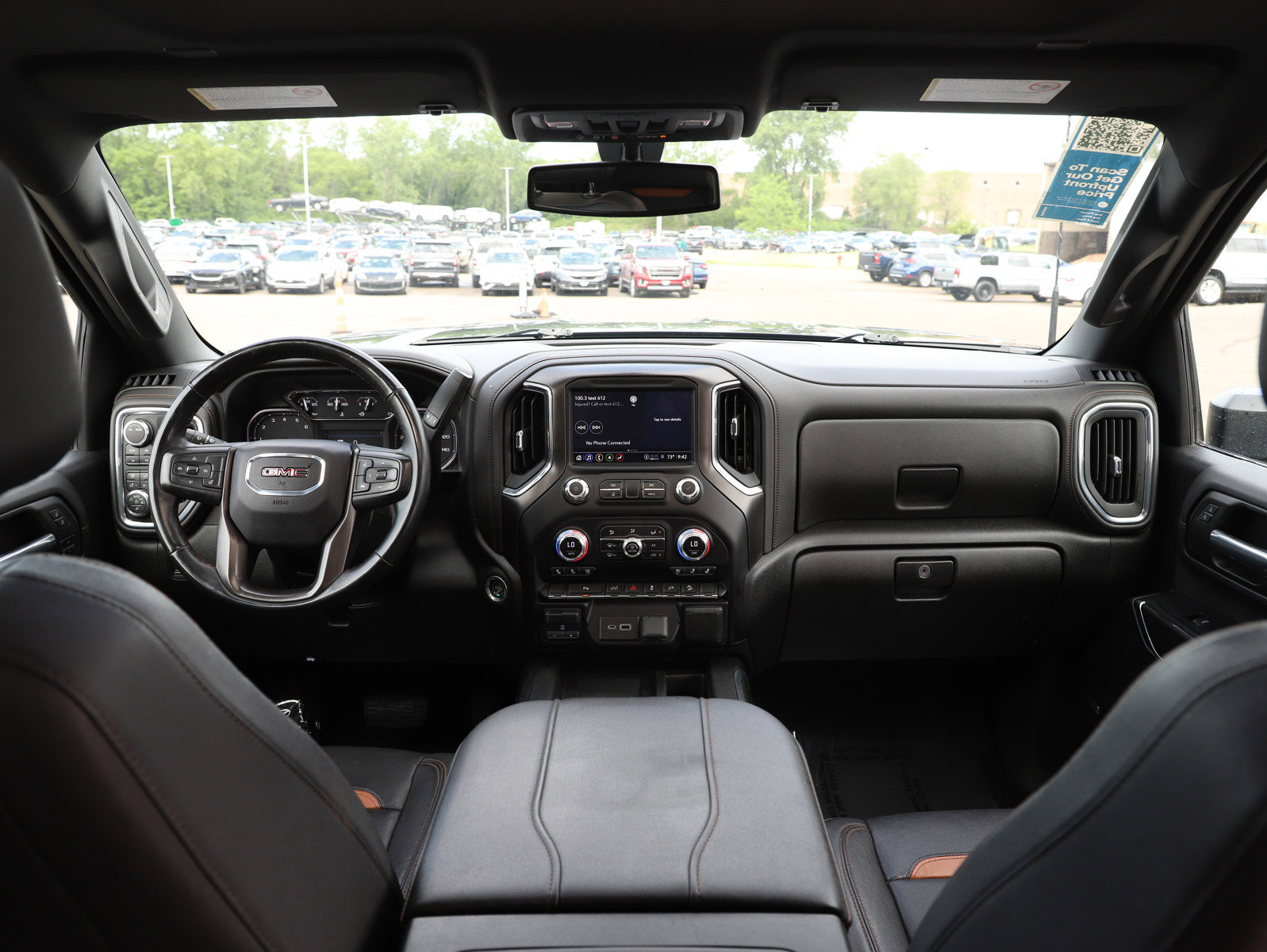 Used 2023 GMC Sierra 3500 AT4 w/ AT4 Preferred Package AWD/4WD image 15