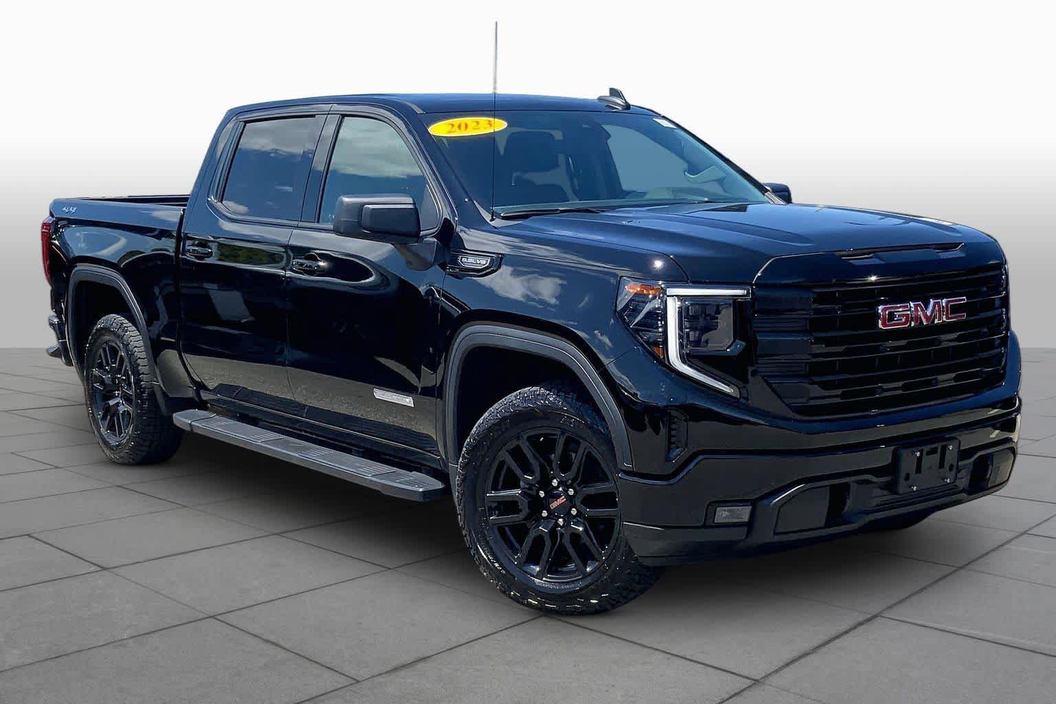 Used 2023 GMC Sierra 1500 Elevation AWD/4WD image 3
