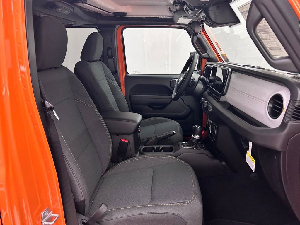 New 2025 Jeep Gladiator Sport image 20
