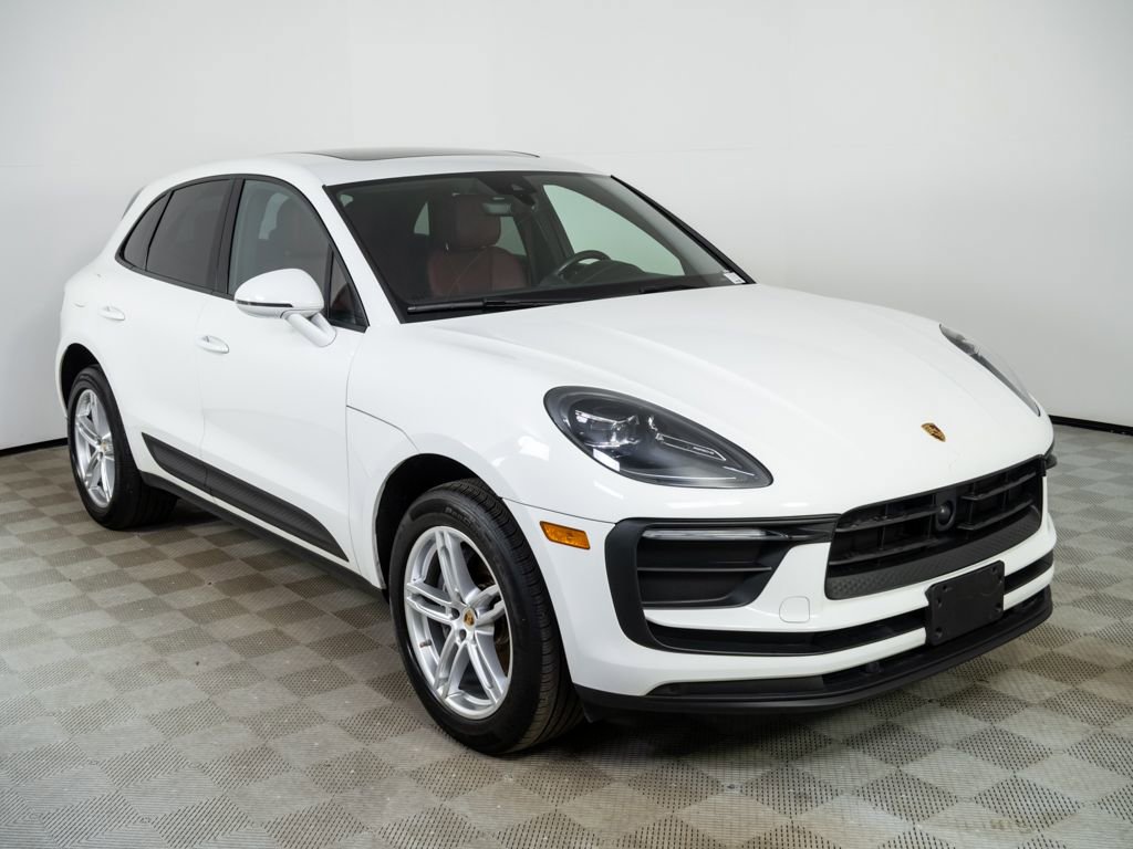 Certified 2023 Porsche Macan Turbo image 27