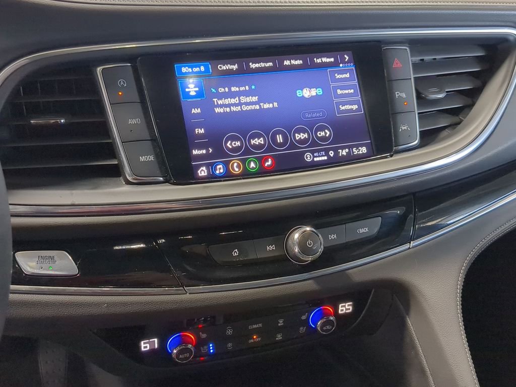 Used 2024 Buick Enclave Avenir w/ Avenir Technology Package AWD/4WD image 35
