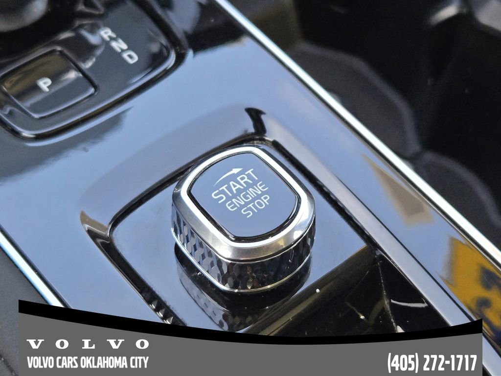 Certified 2025 Volvo XC90 B6 Plus image 20