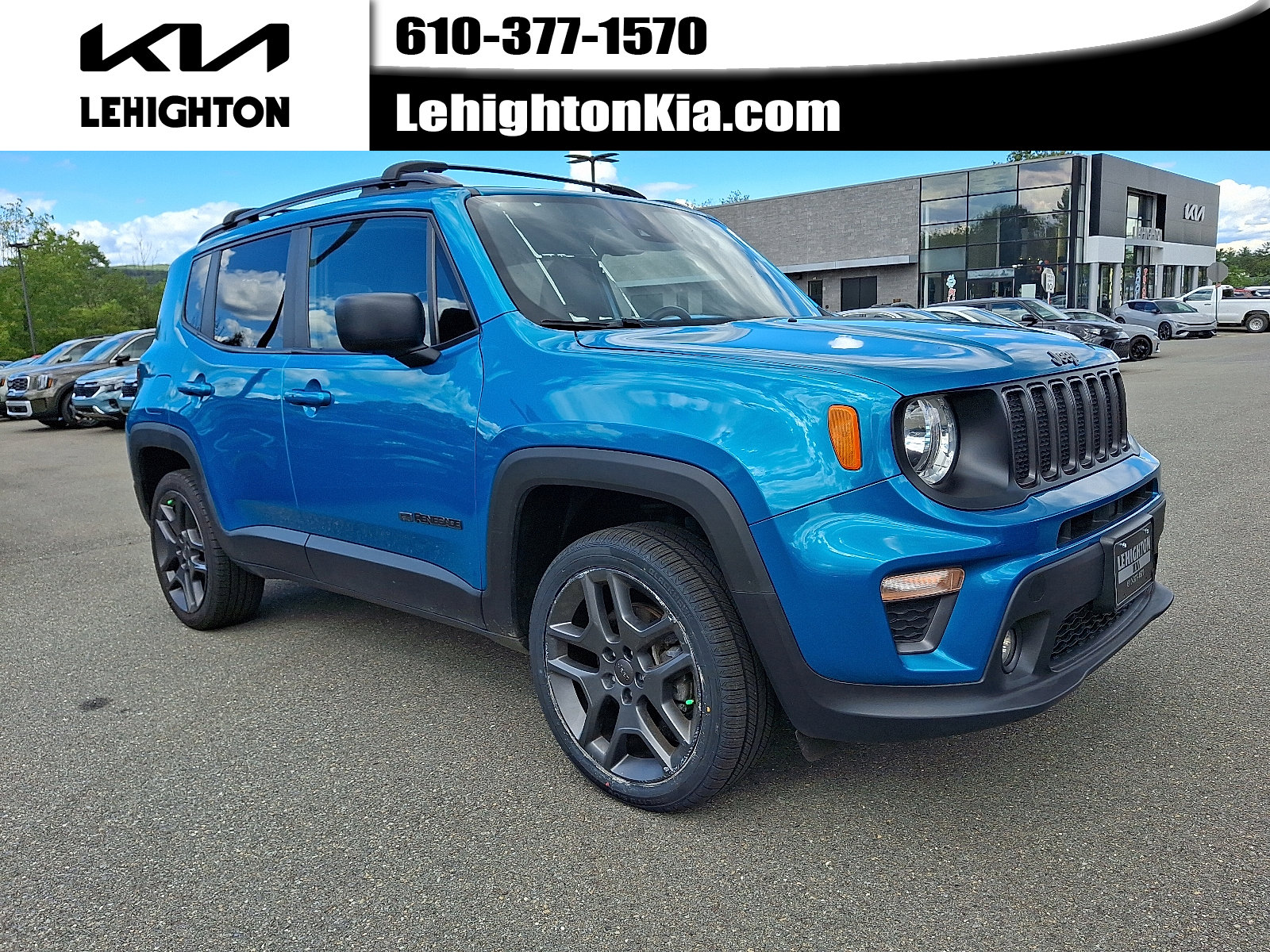 Used 2021 Jeep Renegade Latitude image 1