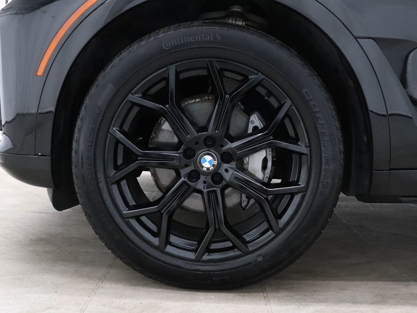 Used 2022 BMW X7 xDrive40i w/ Premium Package AWD/4WD image 8