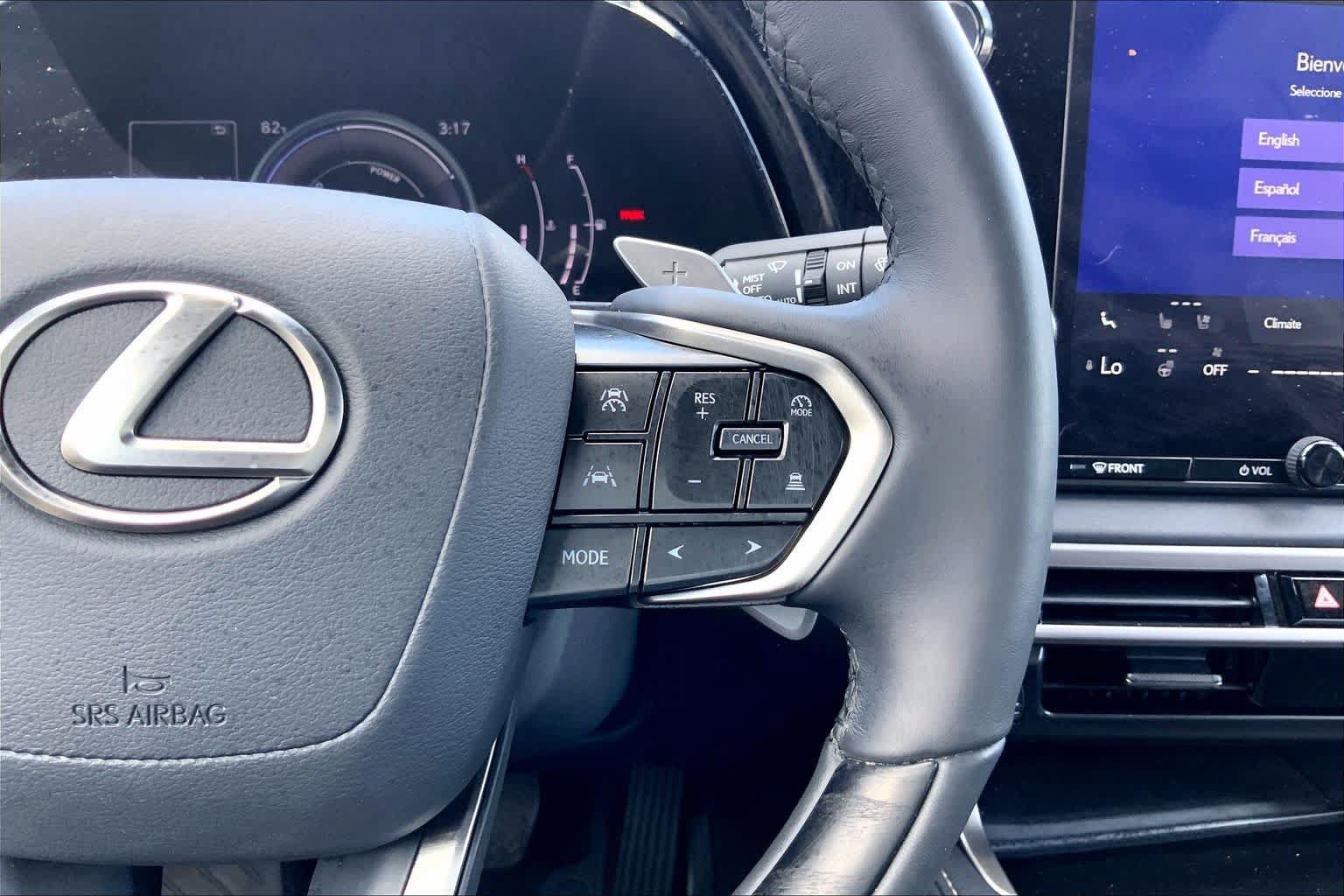 Used 2024 Lexus RX 350h w/ Accessory Package (Z1) AWD/4WD image 23