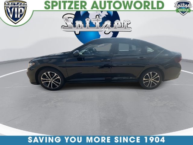 Used 2025 Volkswagen Jetta Sport FWD image 11