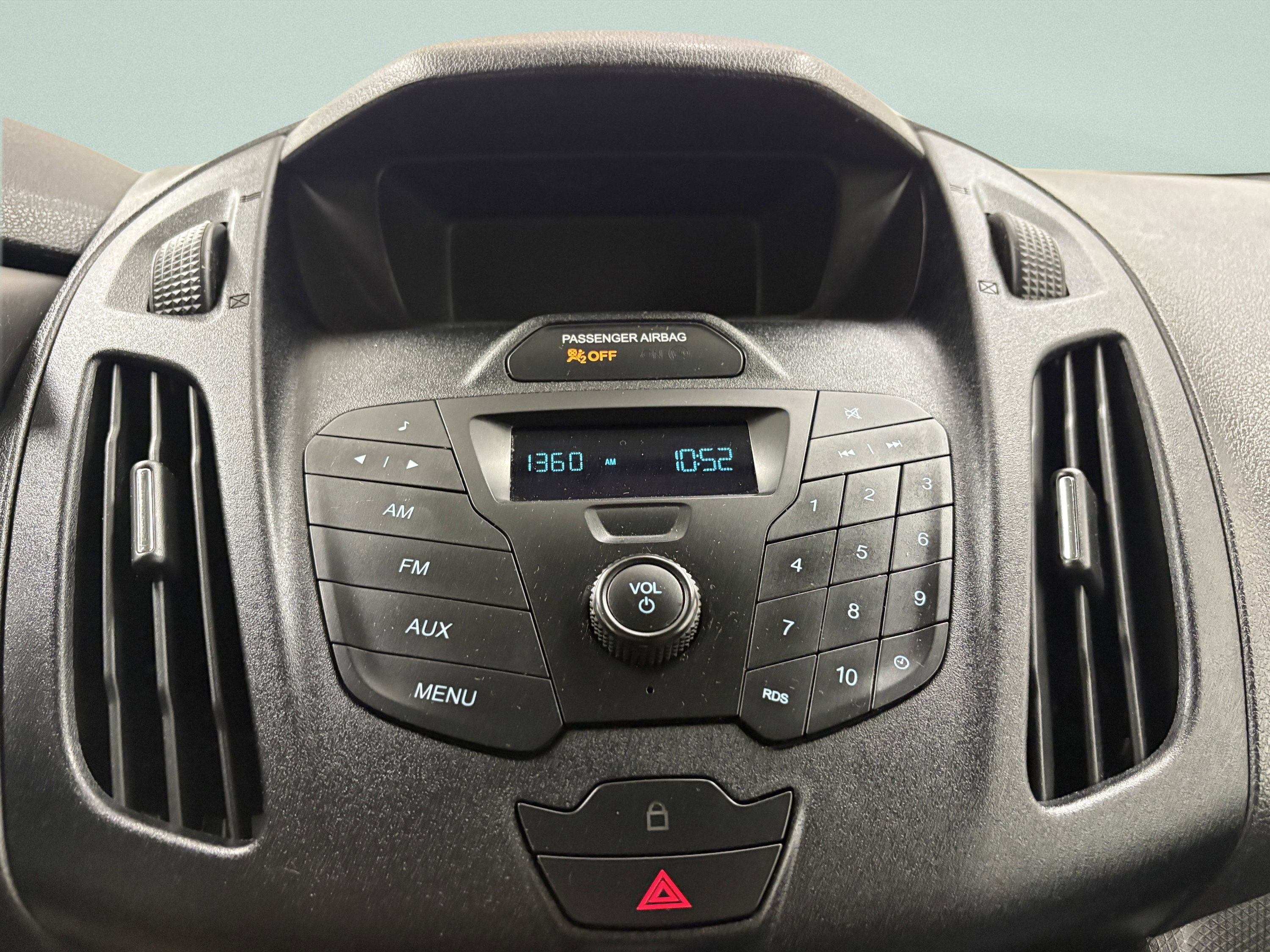 Used 2018 Ford Transit Connect XL FWD image 15
