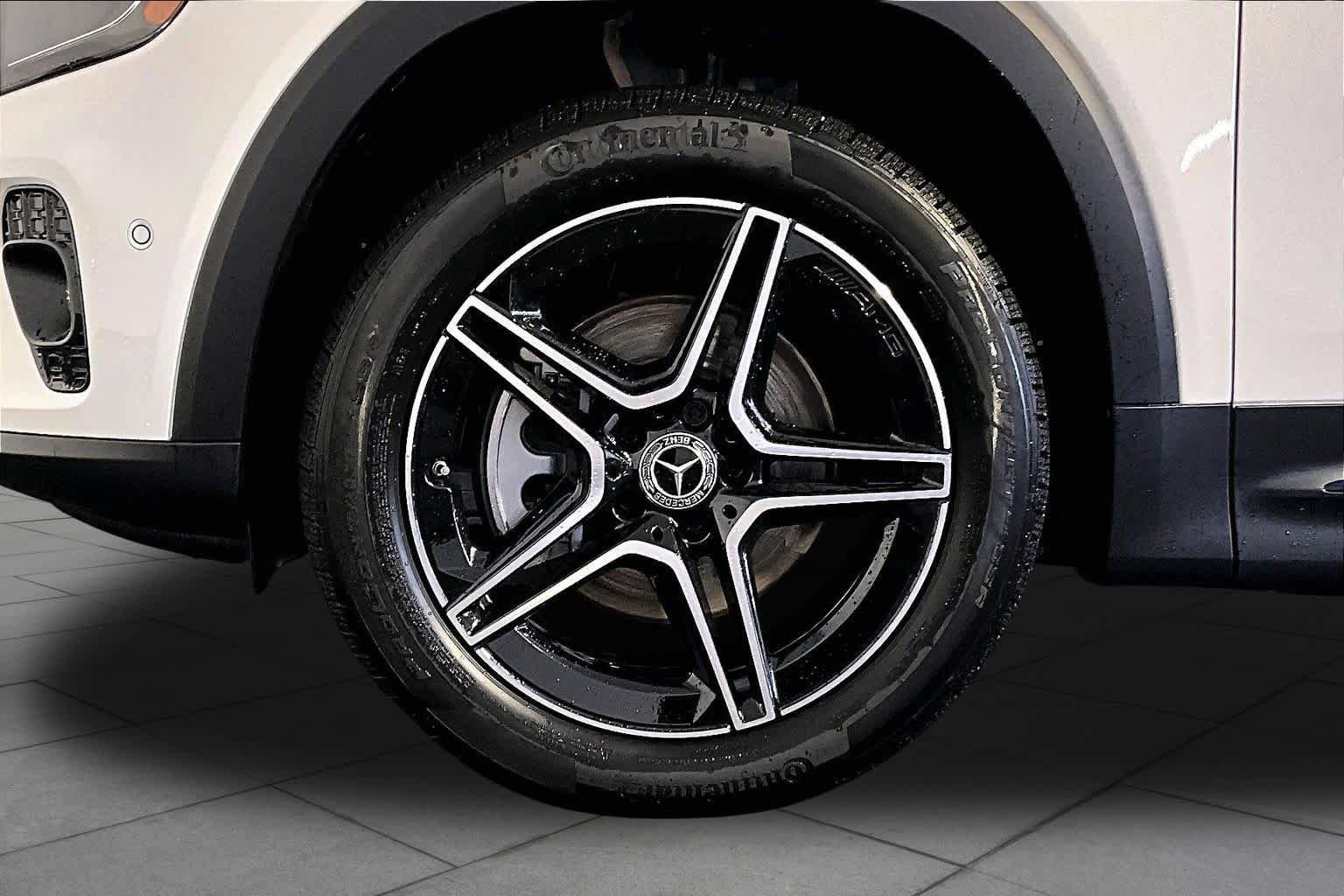 New 2026 Mercedes-Benz GLB 250 4MATIC image 17