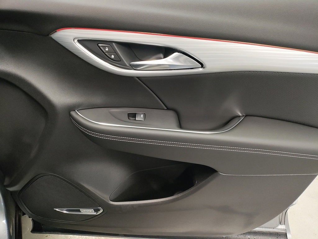 New 2026 Buick Envision Avenir image 9