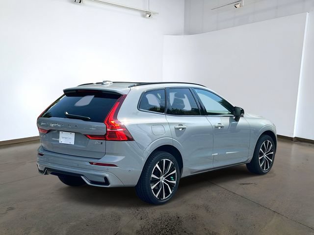 Used 2024 Volvo XC60 B5 Ultimate w/ Climate Package AWD/4WD image 4
