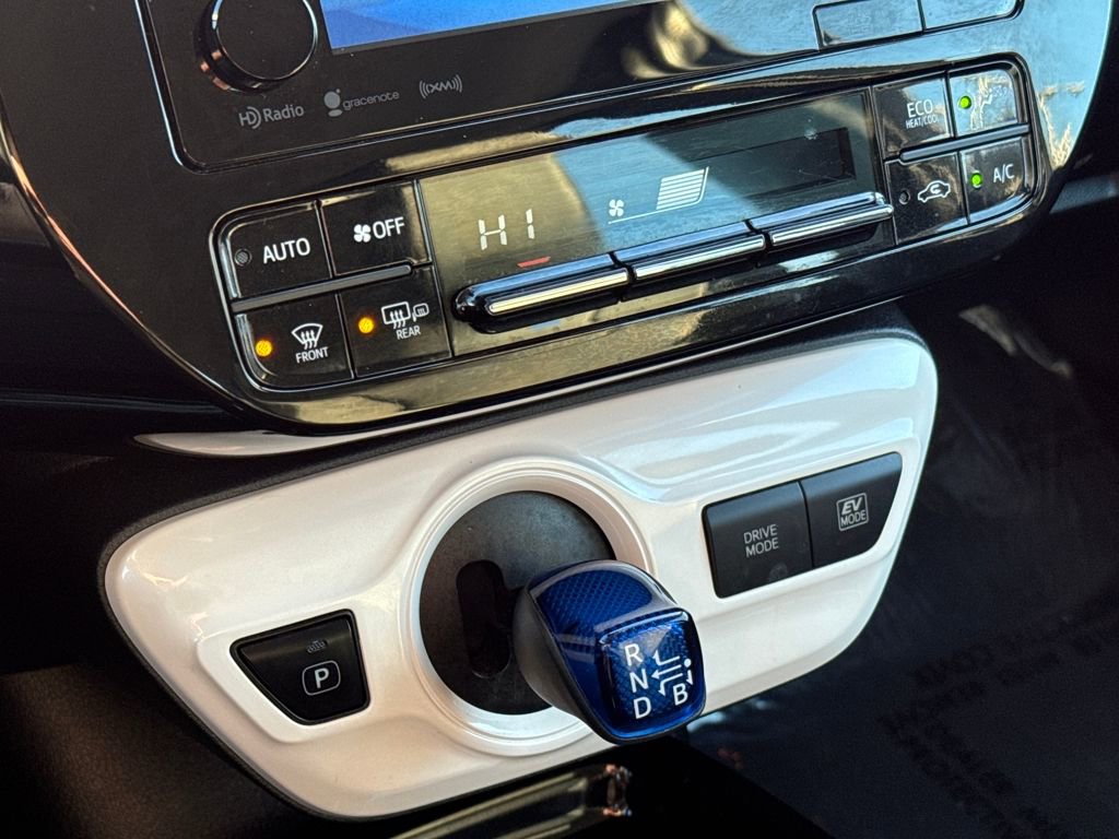 Used 2017 Toyota Prius Three Touring image 24