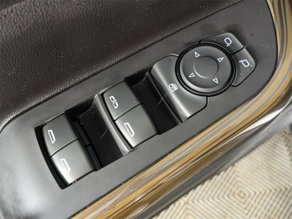 Used 2023 GMC Acadia SLE w/ Driver Convenience Package image 14