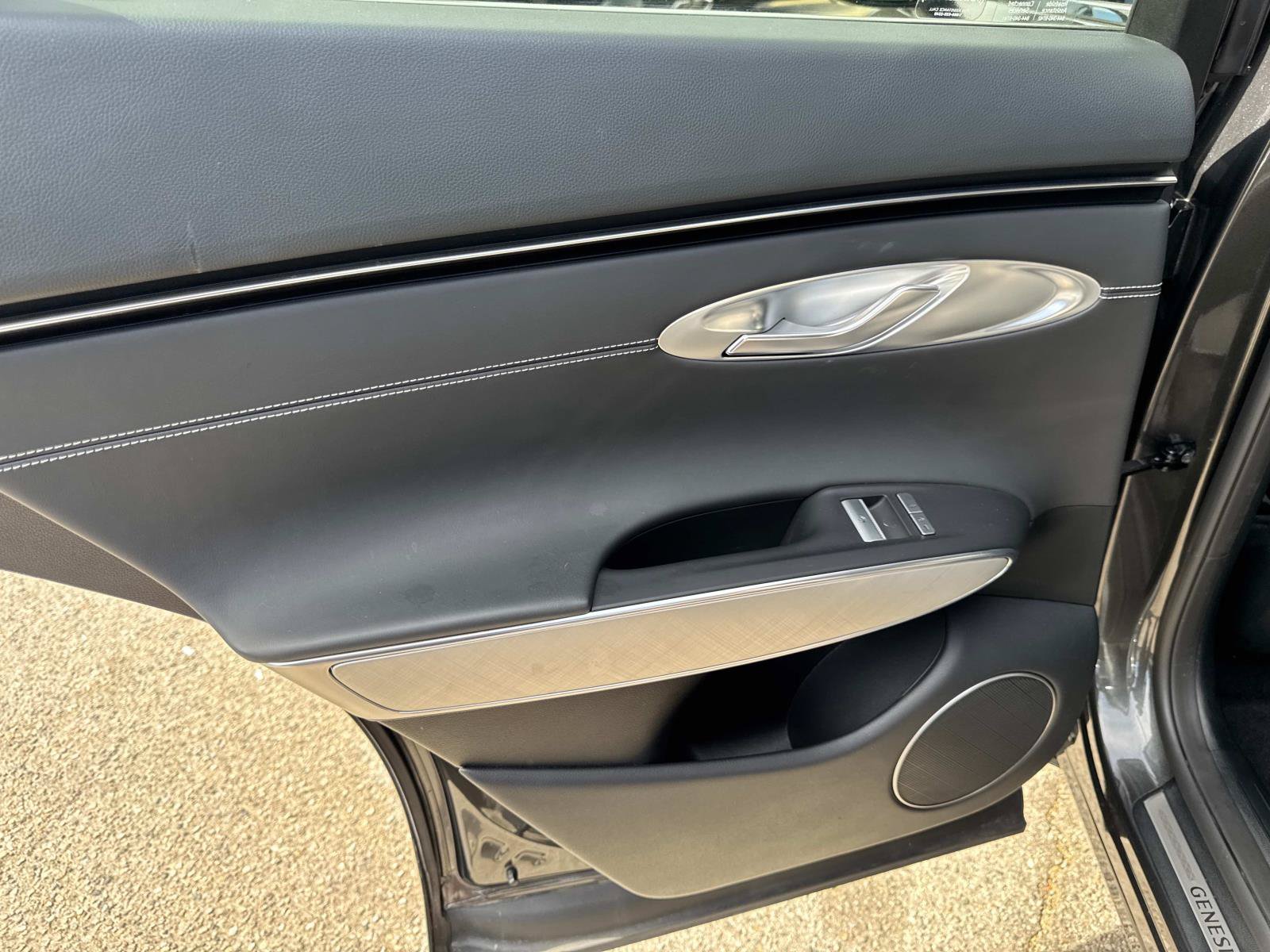 Used 2025 Genesis Electrified GV70 AWD/4WD image 26