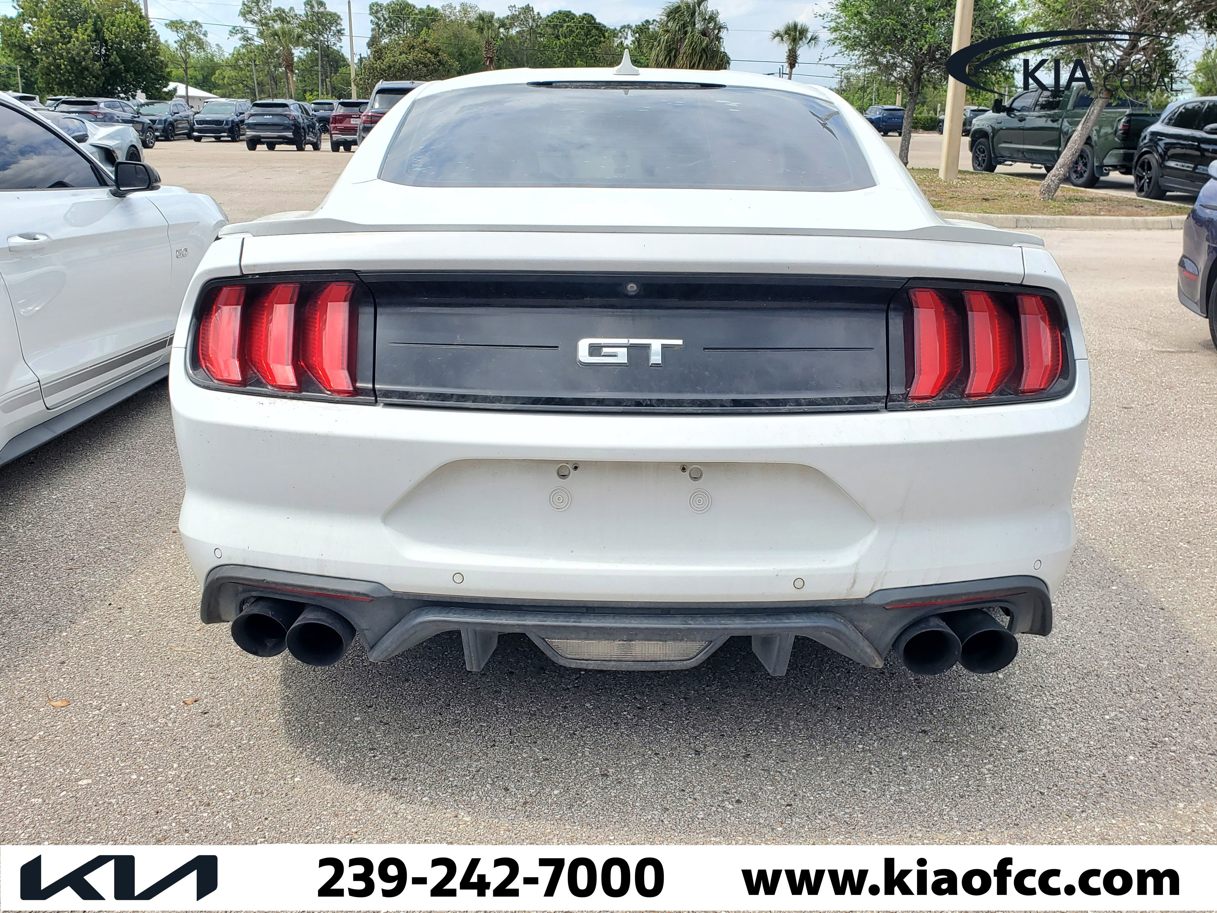 Used 2022 Ford Mustang GT Premium w/ Equipment Group 401A RWD image 5